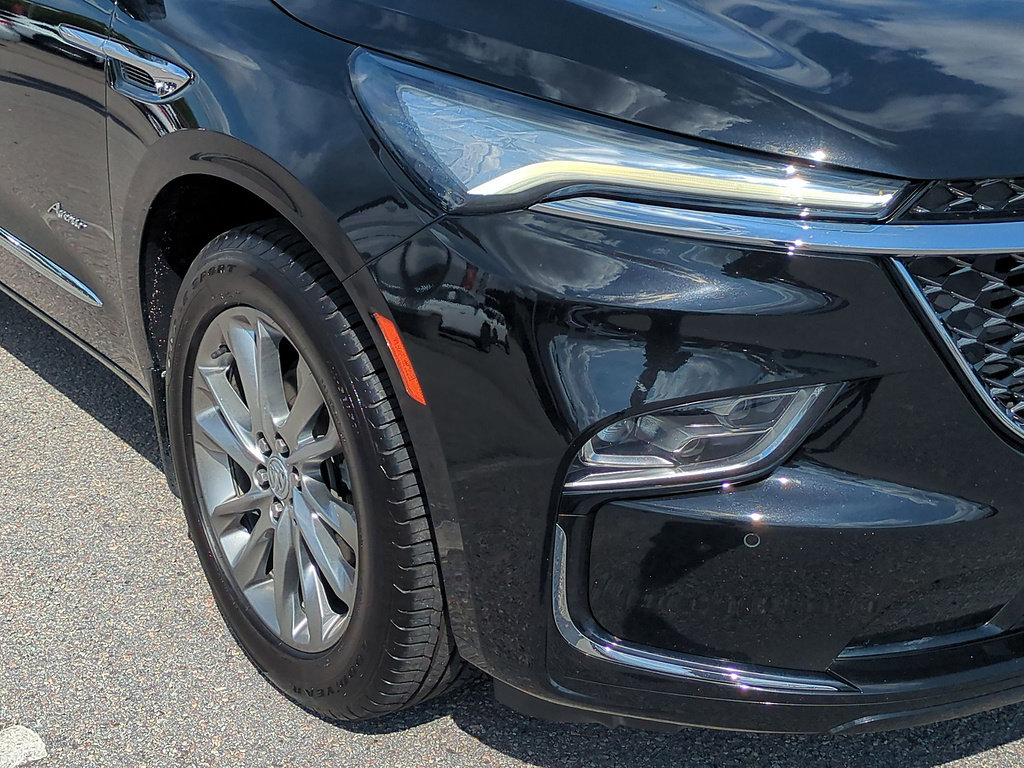Used 2023 Buick Enclave Avenir w/ Avenir Technology Package AWD/4WD image 9