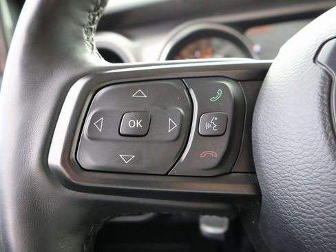 Used 2022 Jeep Gladiator Sport image 25