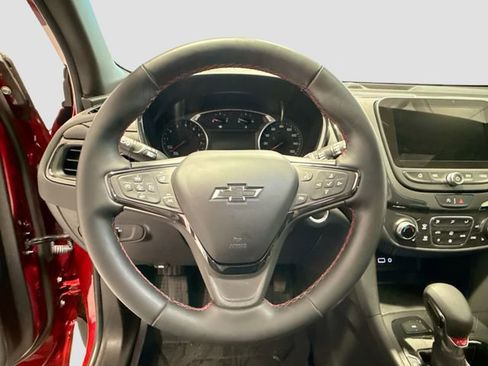 Used 2023 Chevrolet Equinox RS w/ RS Leather Package image 9
