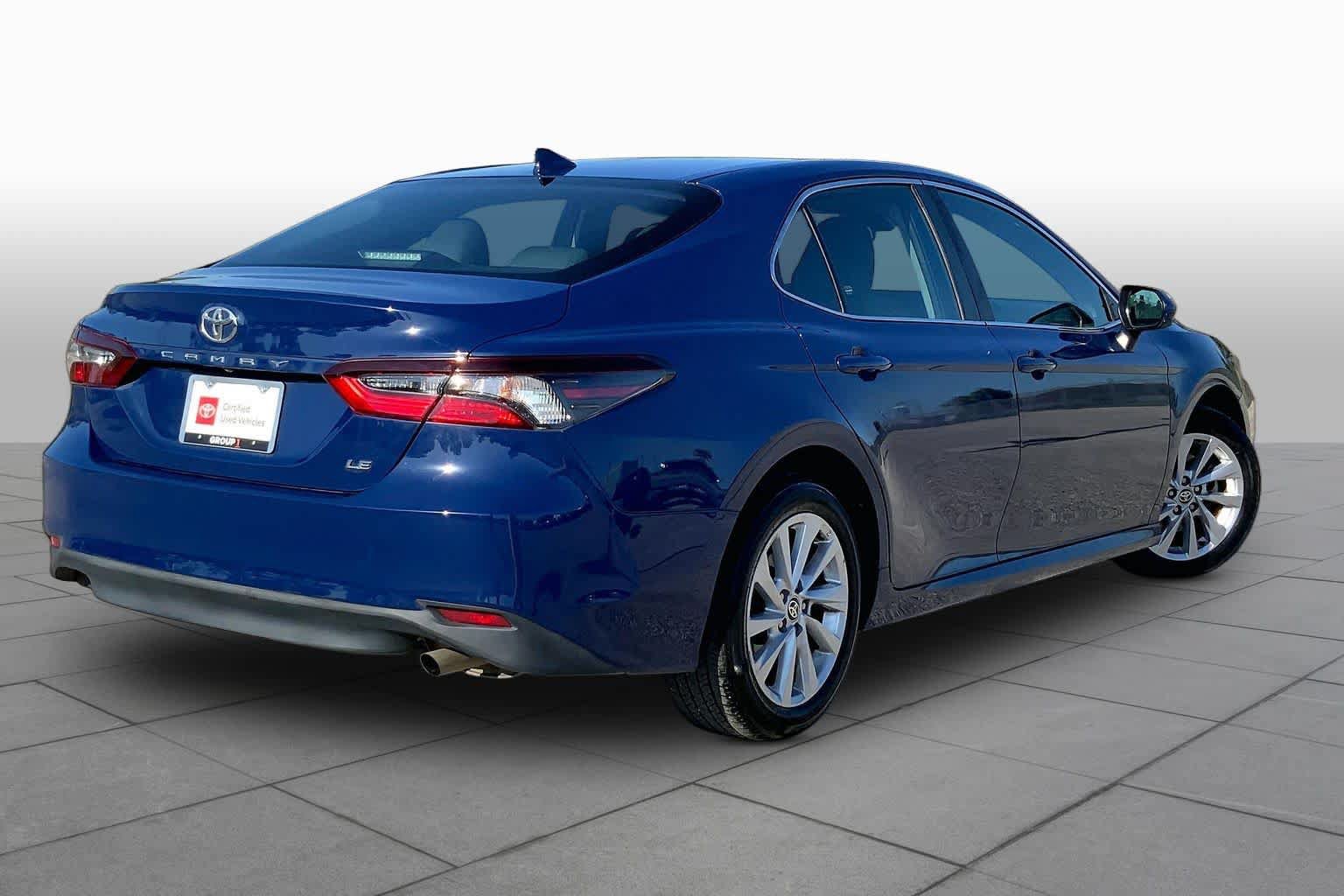 Used 2023 Toyota Camry LE FWD image 13