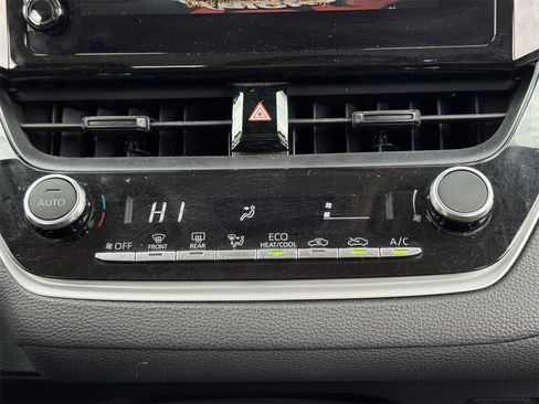 Used 2024 Toyota Corolla LE image 20