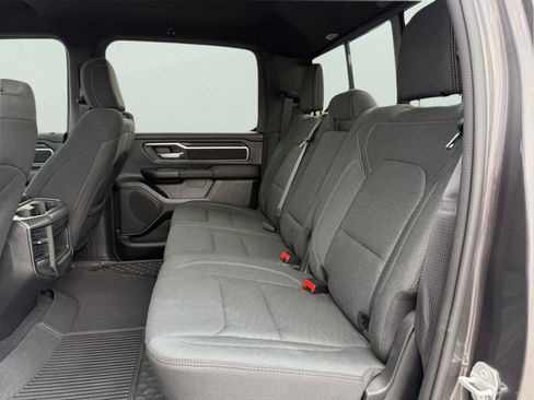 Used 2025 RAM 1500 Big Horn w/ Night Edition AWD/4WD image 18