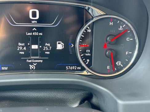 Used 2022 GMC Acadia Denali FWD image 8