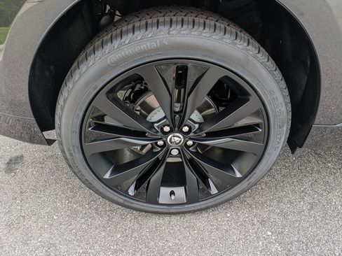 New 2026 Jaguar F-PACE R-Dynamic S image 31