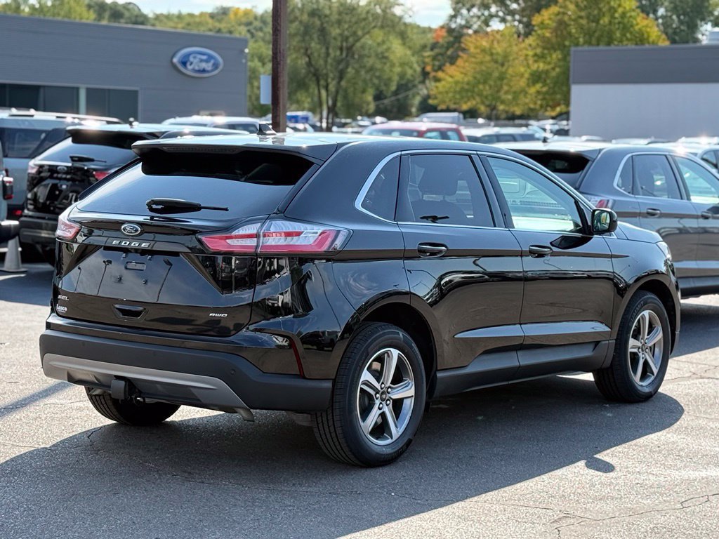 Used 2024 Ford Edge SEL w/ Convenience Package AWD/4WD image 34