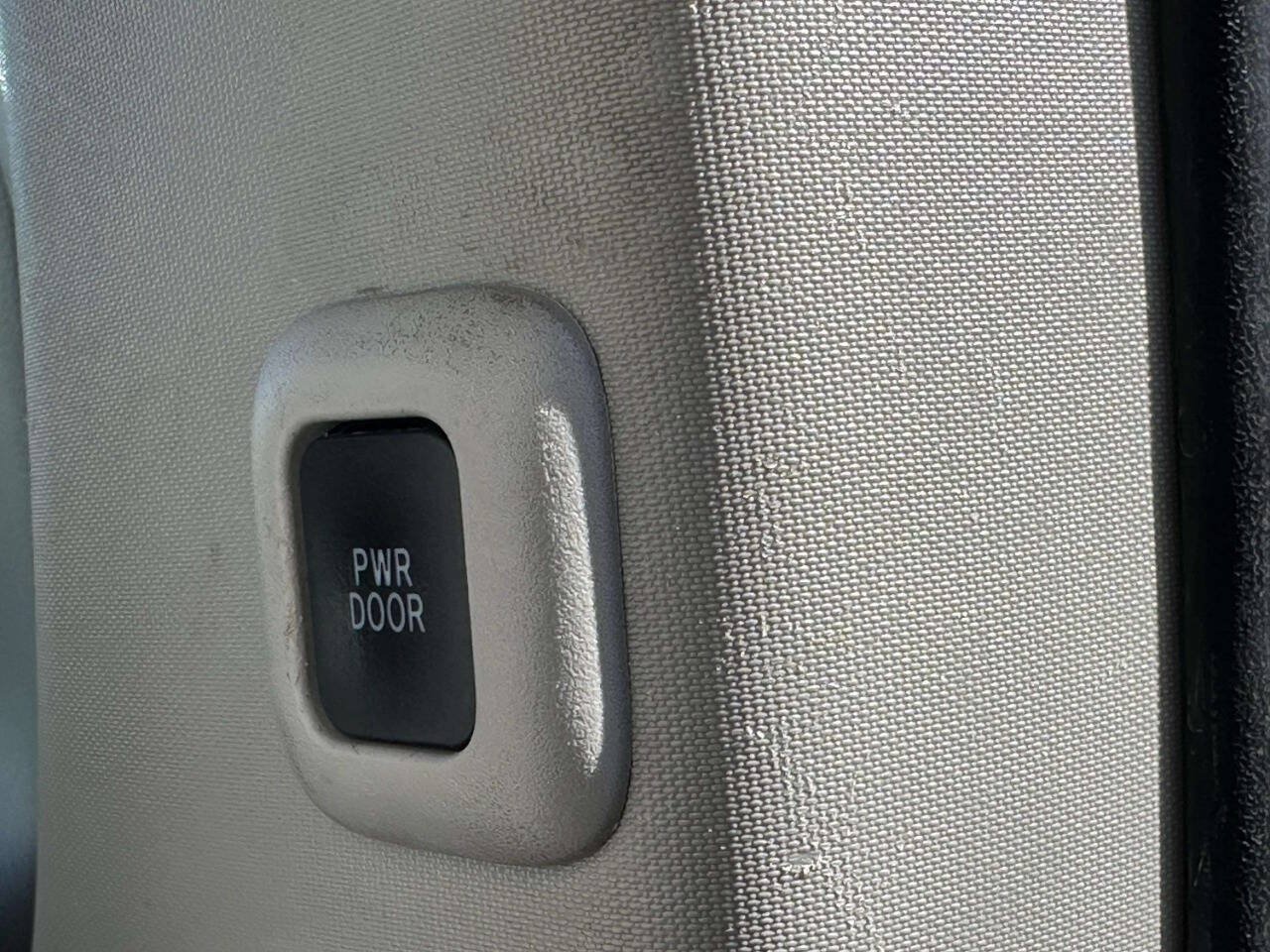 Used 2020 Toyota Sienna XLE FWD image 27