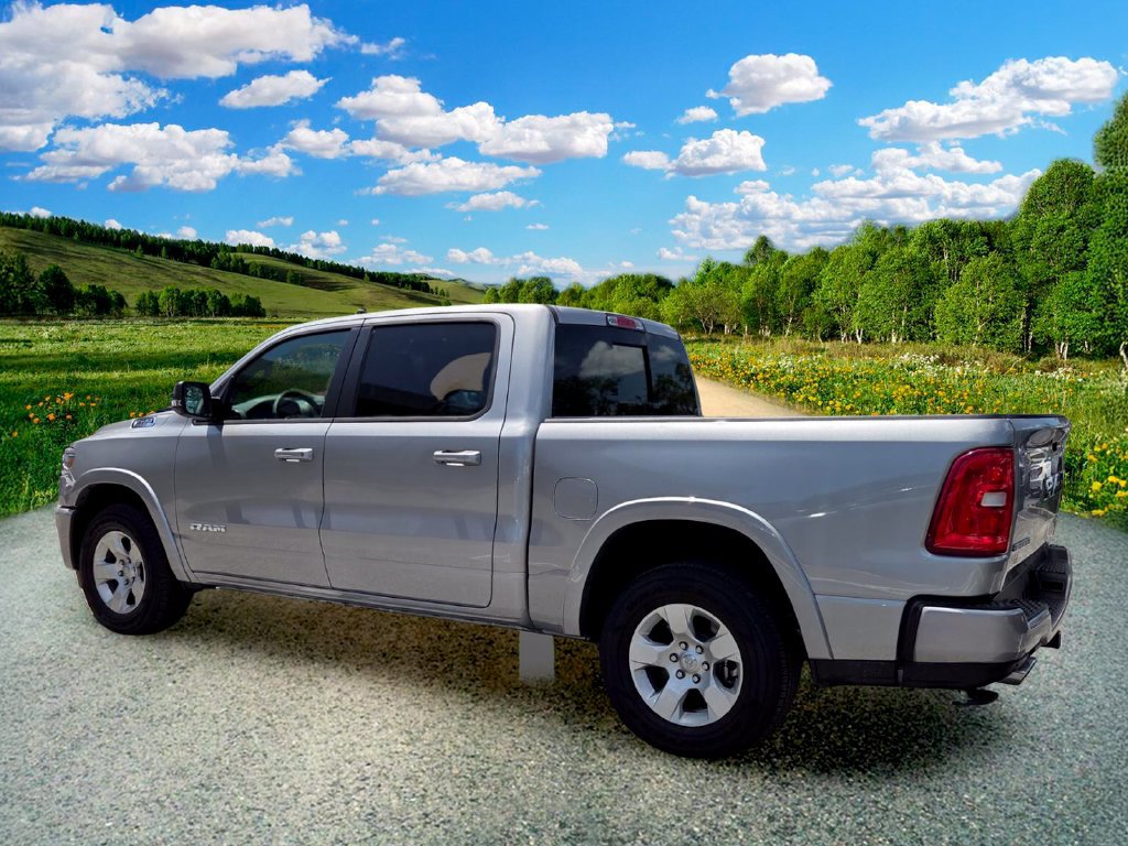 Used 2025 RAM 1500 Big Horn AWD/4WD image 4