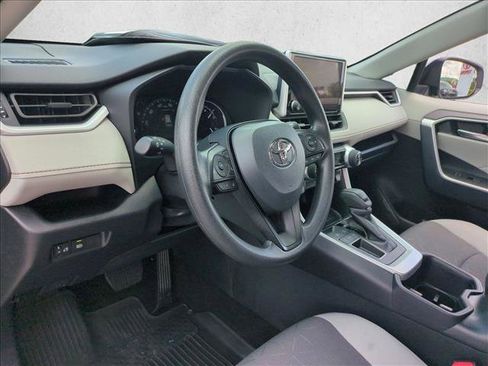 Certified 2025 Toyota RAV4 XLE FWD image 10