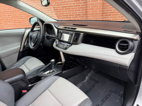 Used 2013 Toyota RAV4 Limited image 20