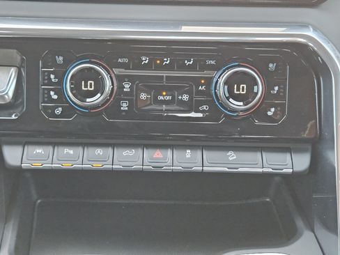 Used 2026 GMC Sierra 1500 Denali Ultimate AWD/4WD image 9