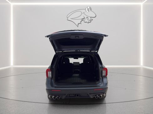 Used 2025 Ford Explorer ST w/ Sun And Sound Package image 9