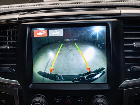 Used 2018 RAM 2500 Laramie w/ Sport Appearance Group AWD/4WD image 19
