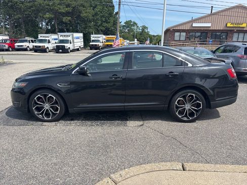 Used 2013 Ford Taurus SHO AWD/4WD image 22