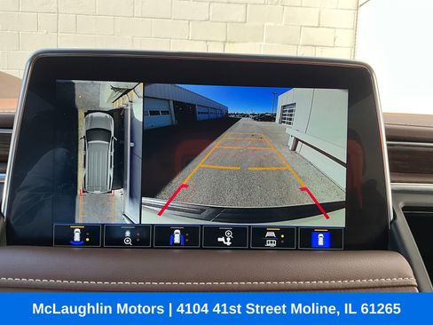 Used 2021 Chevrolet Suburban High Country image 9