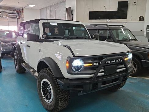 Used 2021 Ford Bronco Big Bend w/ Sasquatch Package image 19