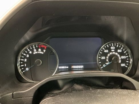 Used 2015 Ford F150 Lariat w/ Equipment Group 502A Luxury image 10