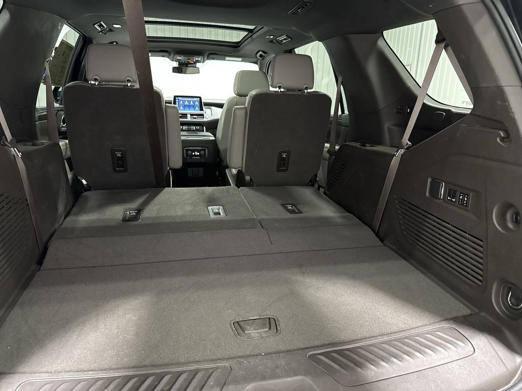 Used 2023 Chevrolet Tahoe LT w/ LT Signature Package RWD image 37