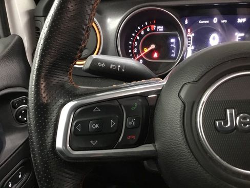 Used 2021 Jeep Gladiator Mojave image 36