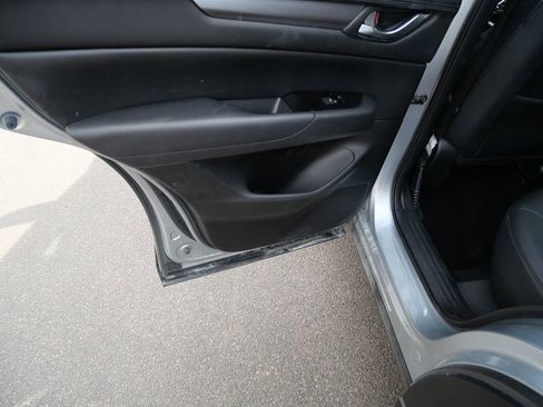 Used 2019 MAZDA CX-5 Touring AWD/4WD image 17