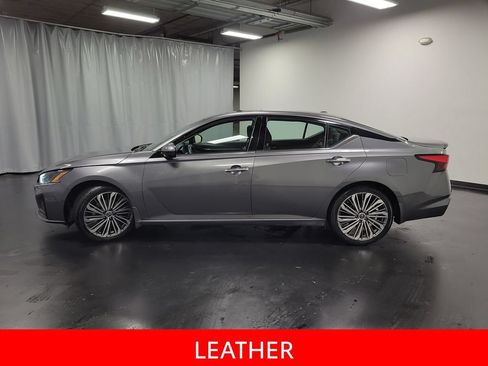 Used 2023 Nissan Altima 2.5 SL FWD image 5