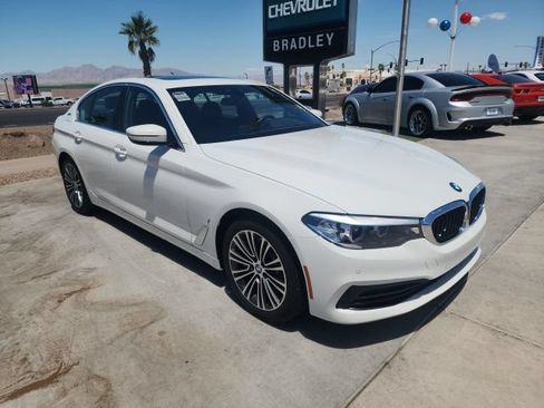 Used 2019 BMW 530e RWD image 2