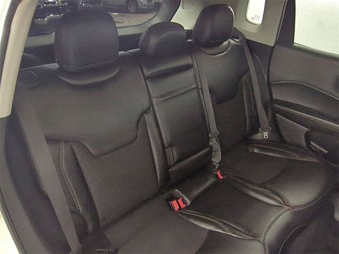 Used 2019 Jeep Compass Latitude w/ Popular Equipment Group image 25