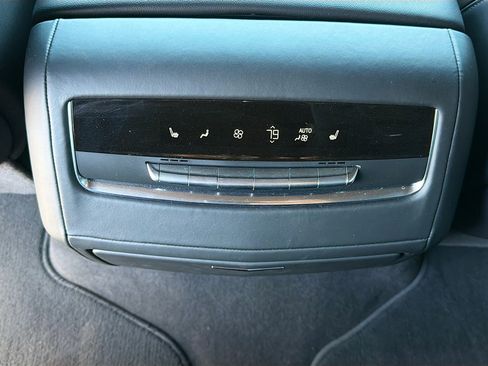 Used 2025 Cadillac Escalade Sport Platinum image 21