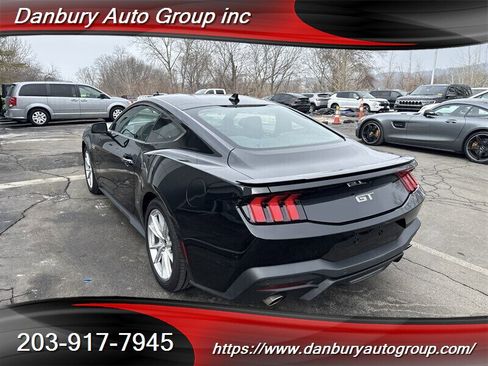 Used 2024 Ford Mustang GT Premium image 4