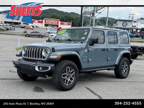 Used 2024 Jeep Wrangler Unlimited Sahara w/ Safety Group AWD/4WD image 1