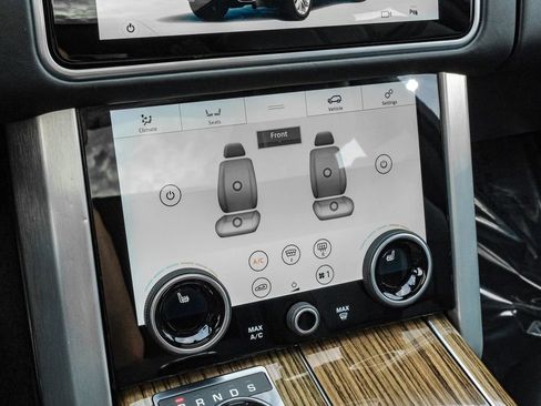 Used 2018 Land Rover Range Rover Supercharged image 34