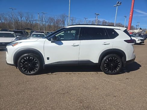 New 2026 Nissan Rogue SV AWD/4WD image 4