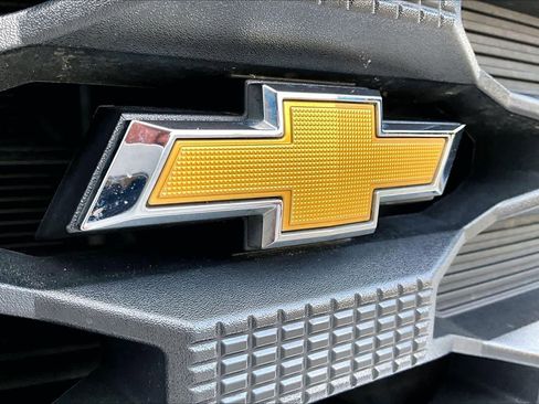 Used 2023 Chevrolet Silverado 1500 Custom image 30