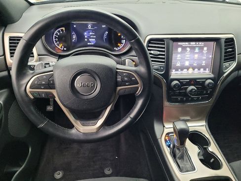 Used 2017 Jeep Grand Cherokee Laredo w/ Quick Order Package 2BE image 22