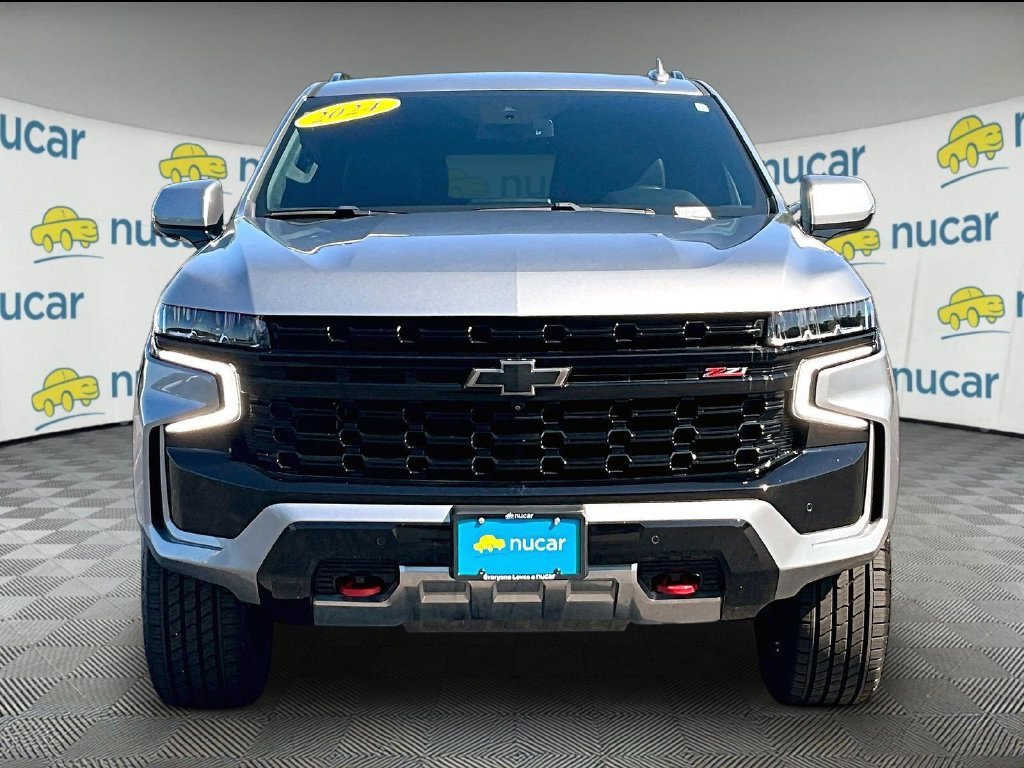 Used 2024 Chevrolet Tahoe Z71 w/ Luxury Package AWD/4WD image 2