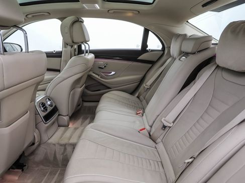 Used 2017 Mercedes-Benz S 550 4MATIC Sedan image 21