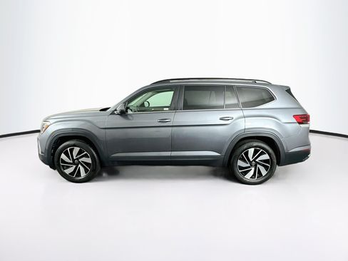 Used 2025 Volkswagen Atlas SE FWD image 4