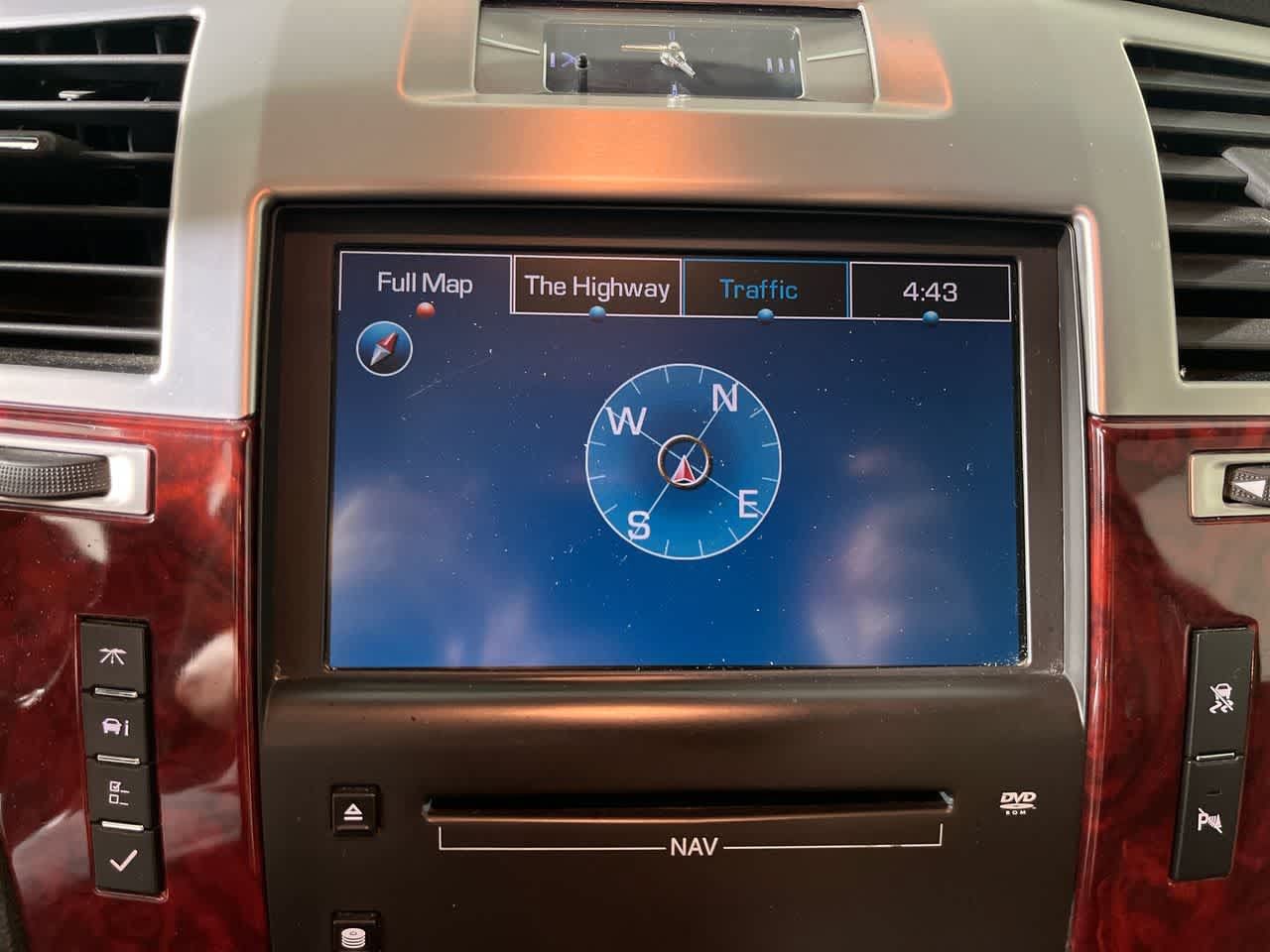 Used 2010 Cadillac Escalade AWD image 20