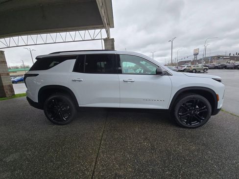 New 2026 Chevrolet Traverse LT AWD/4WD image 2