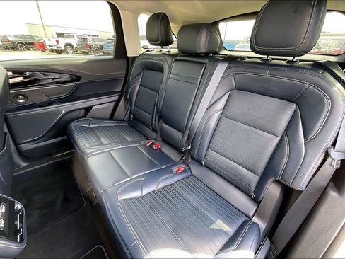 Used 2024 Lincoln Nautilus Reserve w/ Equipment Group 202A image 19