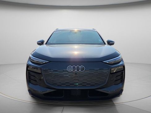 Used 2025 Audi Q6 e-tron Prestige w/ Black Warm Weather Package AWD/4WD image 4