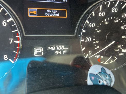 Used 2014 Nissan Pathfinder SL AWD/4WD image 12