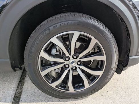 Certified 2025 Ford Explorer ST-Line AWD/4WD image 11