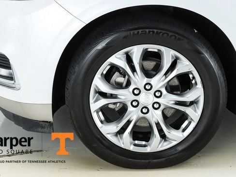 Used 2018 Buick Enclave Avenir w/ Avenir Technology Package AWD/4WD image 45