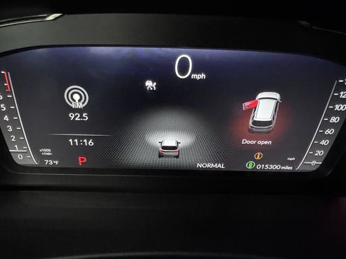 Used 2025 Honda Pilot Elite image 19