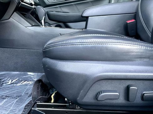 Used 2019 Subaru Outback 2.5i Limited w/ Popular Package #2 image 16