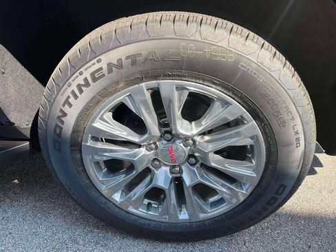 New 2026 GMC Yukon Denali w/ Advanced Technology Package AWD/4WD image 11