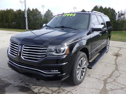 Used 2017 Lincoln Navigator L Select image 1