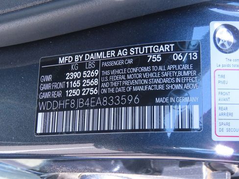 Used 2014 Mercedes-Benz E 350 4MATIC Sedan image 21