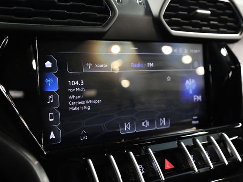 Used 2021 Lamborghini Urus image 27