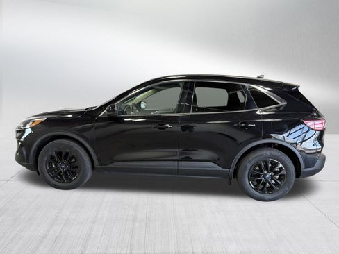 Used 2020 Ford Escape SE image 4